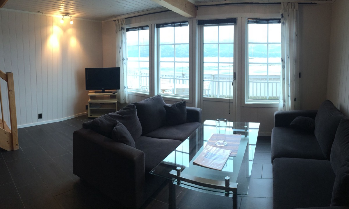Tverlandet Cabin | Arctic Seasport