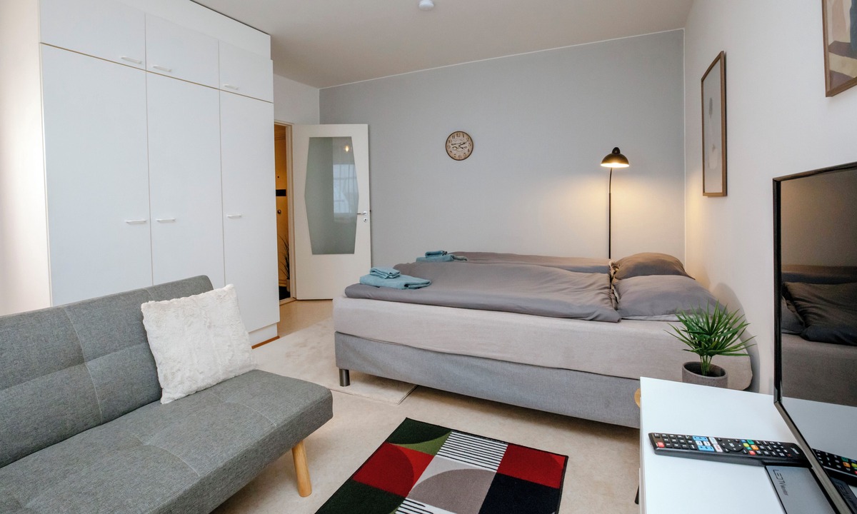Kemi House | Stylish Kemi Studio Peaceful Neighborhood(Ideal for two travelers, pet-friendly)