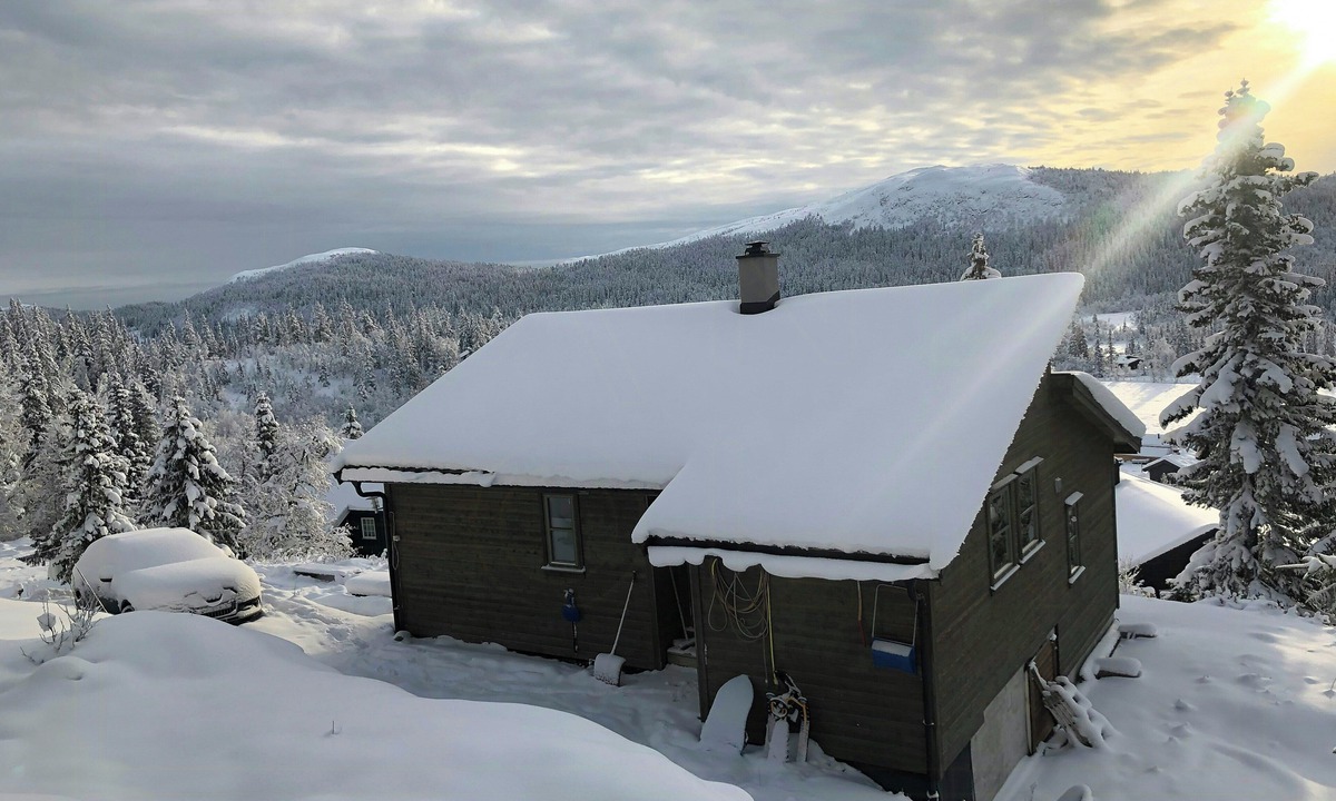 Nord-Aurdal House | Unique cabin and freestanding sauna with views