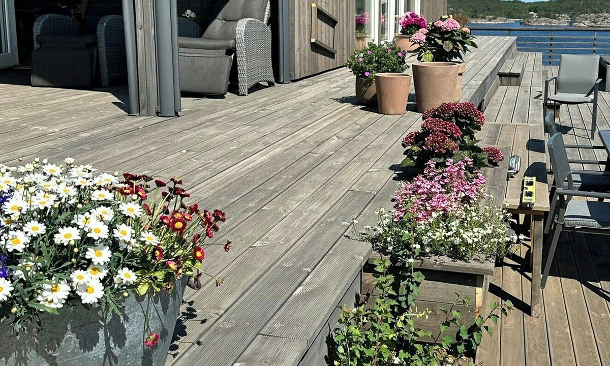Sogne House | Cabin with views and a large terrace in Søgne