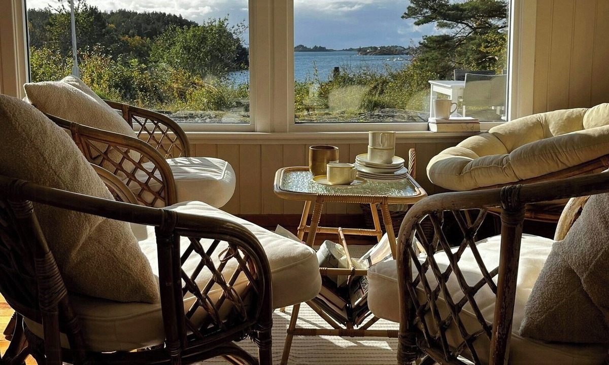 Grimstad House | Summer cabin with sea view in Southern Norway
