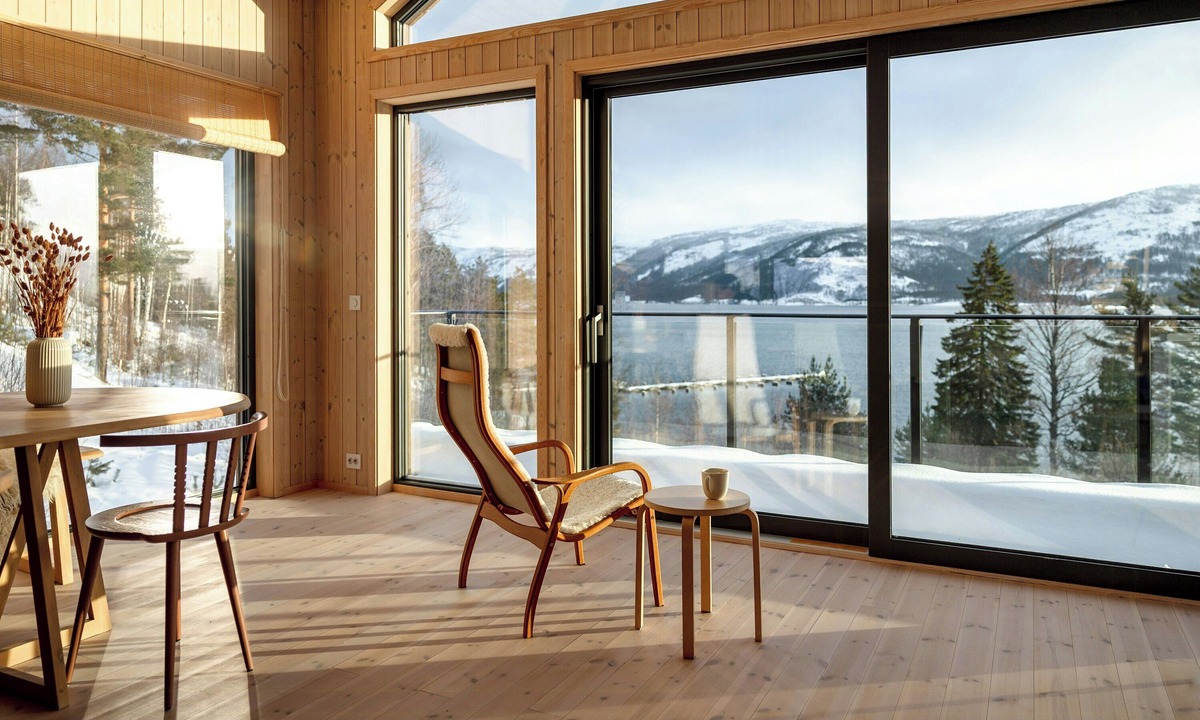 Nissedal House | Designer cabin by Lake Nisser with view and sauna