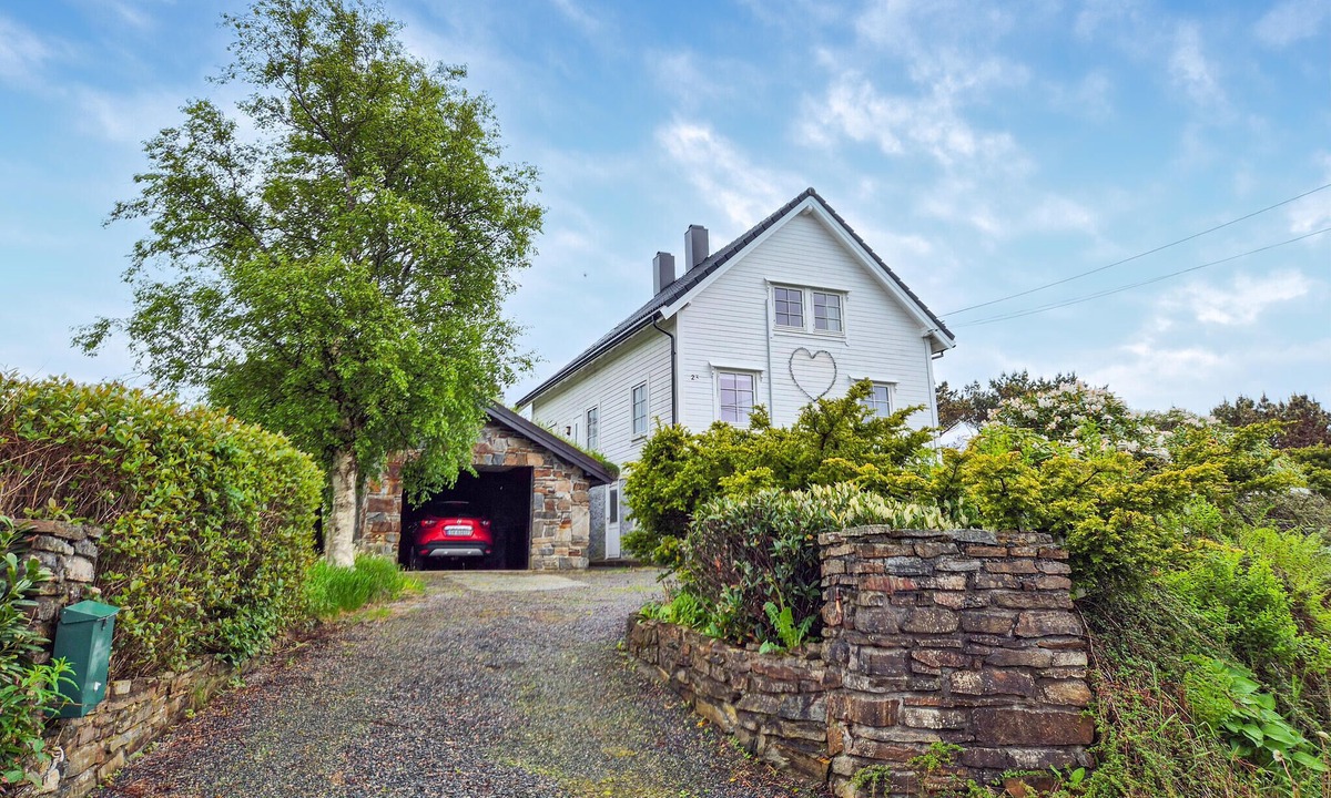 Oygarden House | 4 bedroom beautiful home in Rong