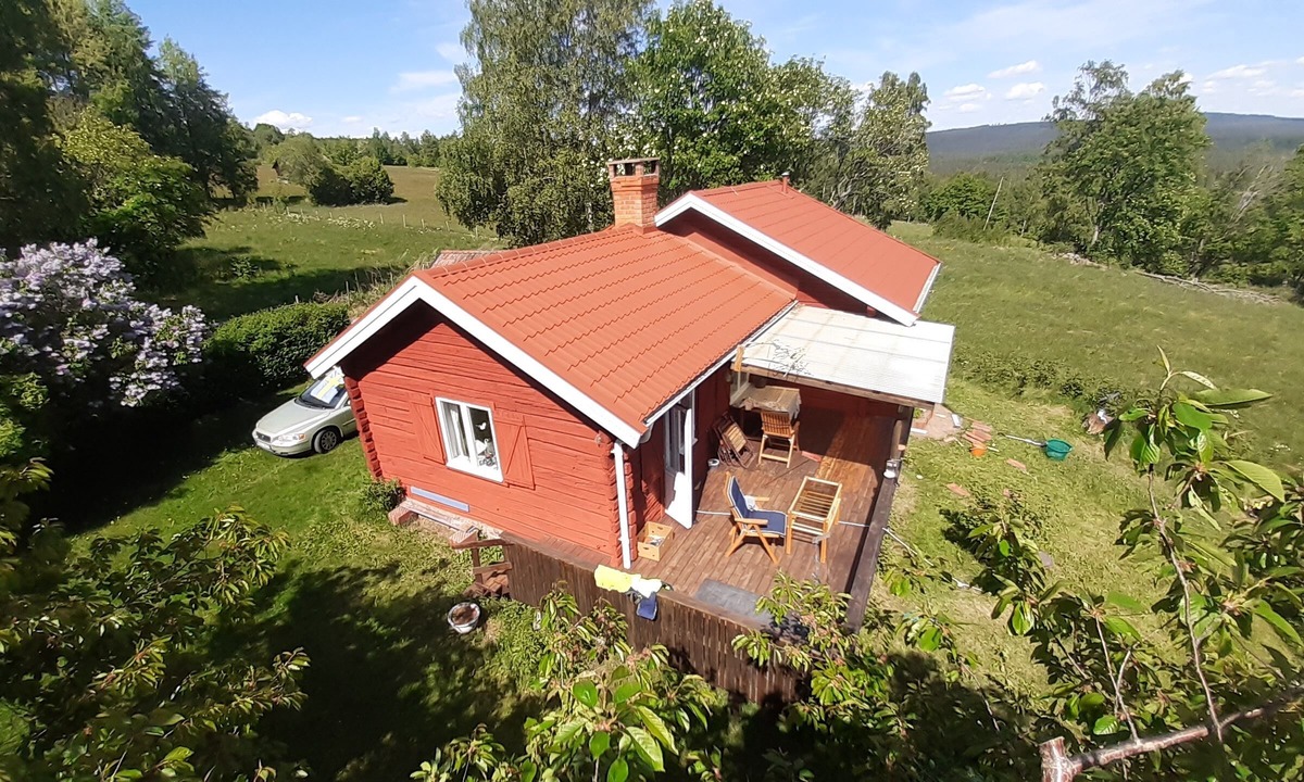 Bjursas Cottage | Dala cottage with stunning views near forest and lake