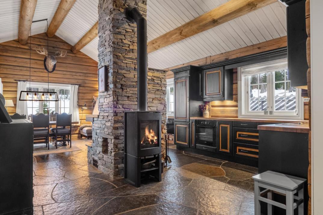 Loten Municipality House | Harestua · Ski inn/ski ut · Budor · 60 min OSL