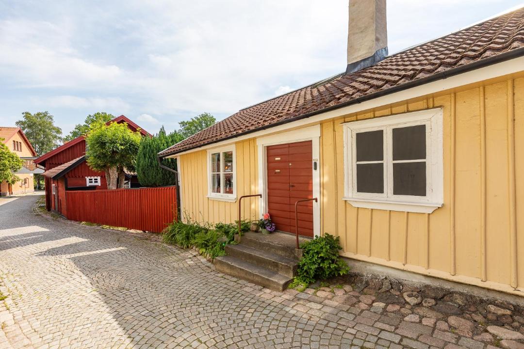 Eksjo Villa | Stay in a unique house in the heart of the Old Town in Eksjö