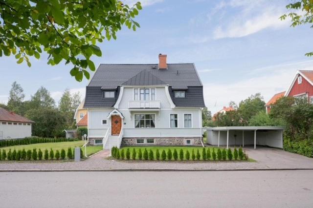Gavle Apartment | 3 rooms with private kitchen & private bathroom 20B