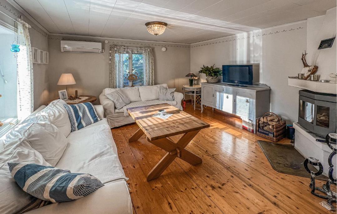 Odeshog Municipality House | 2 Bedroom Lovely Home In Ödeshög