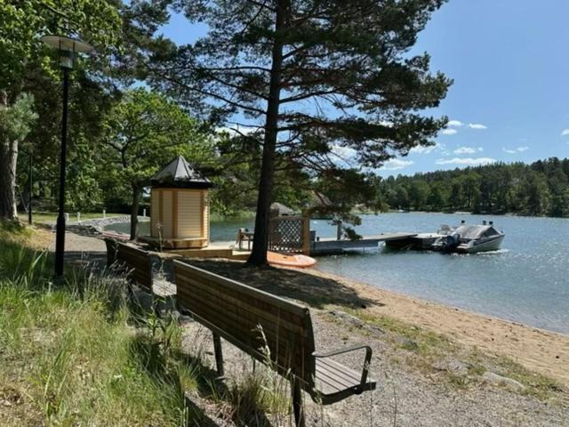 Tyreso O House | Waterfront Archipelago House- Nature & Fishing