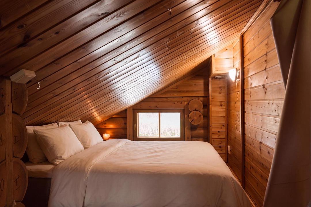 Sirkka Ski Chalet | Northern Nest by Elys Collection