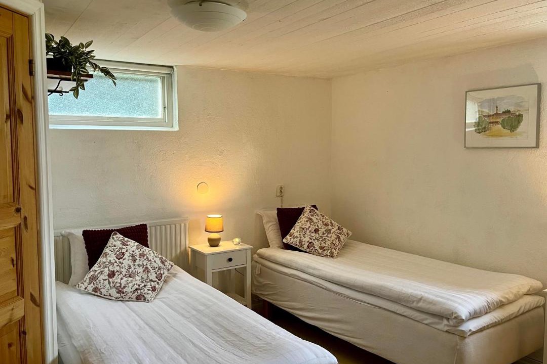 Simrishamn House | Villa María - Charming 40 m2 lower level suite with private entrance