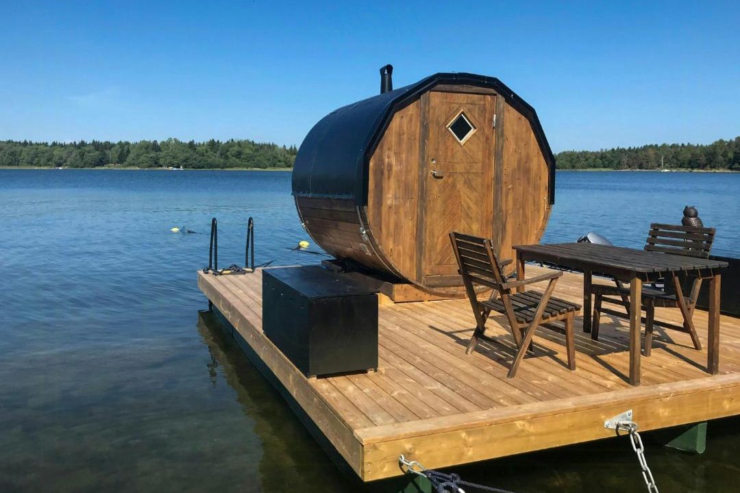 Grisslehamn House | Property with sauna and jetty near Grisslehamn