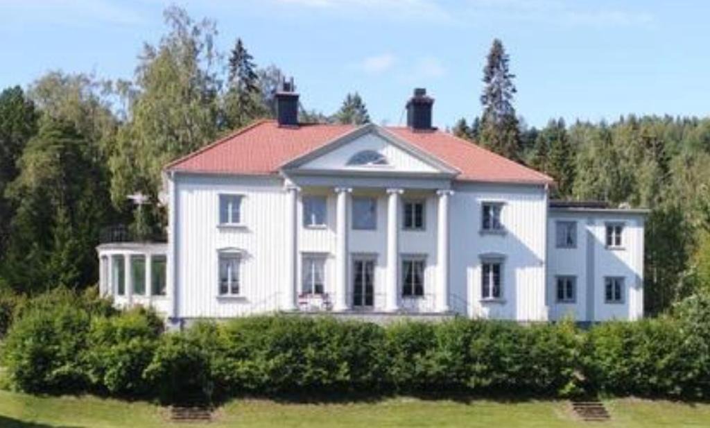 Vaja Villa | Wäija Herrgård