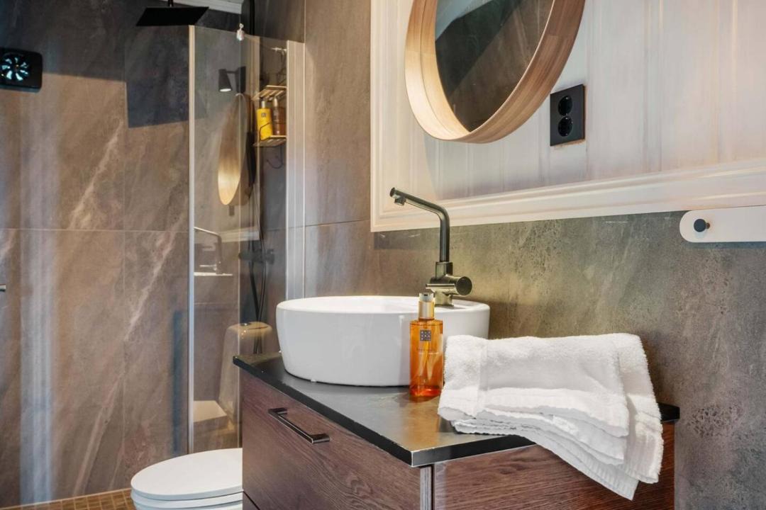 Trysil Ski Chalet | TH616 Trysil Ski-in/out | 6 BR | Sauna