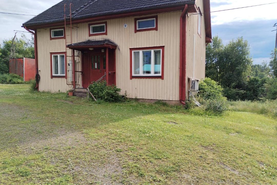 Kristiinankaupunki Apartment | Rinnetalon yläkerta keskusta rauhallinen