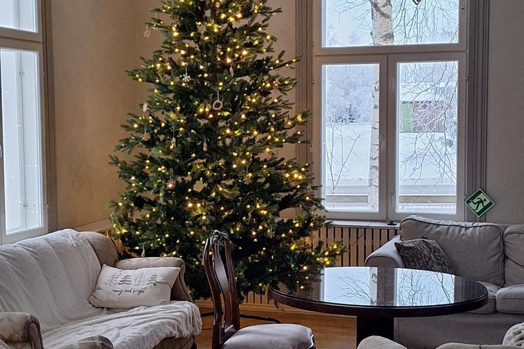 Sievi Hotel | Koulumestarin sali ja majoitus