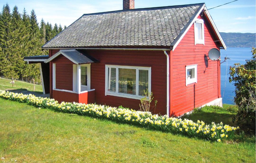 Vestnes House | Gorgeous Home In Vågstranda With House Sea View