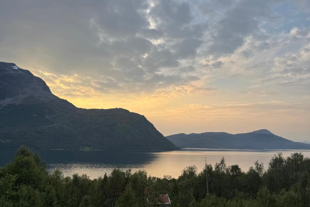Nordreisa Villa | LyNora - A private fjord retreat