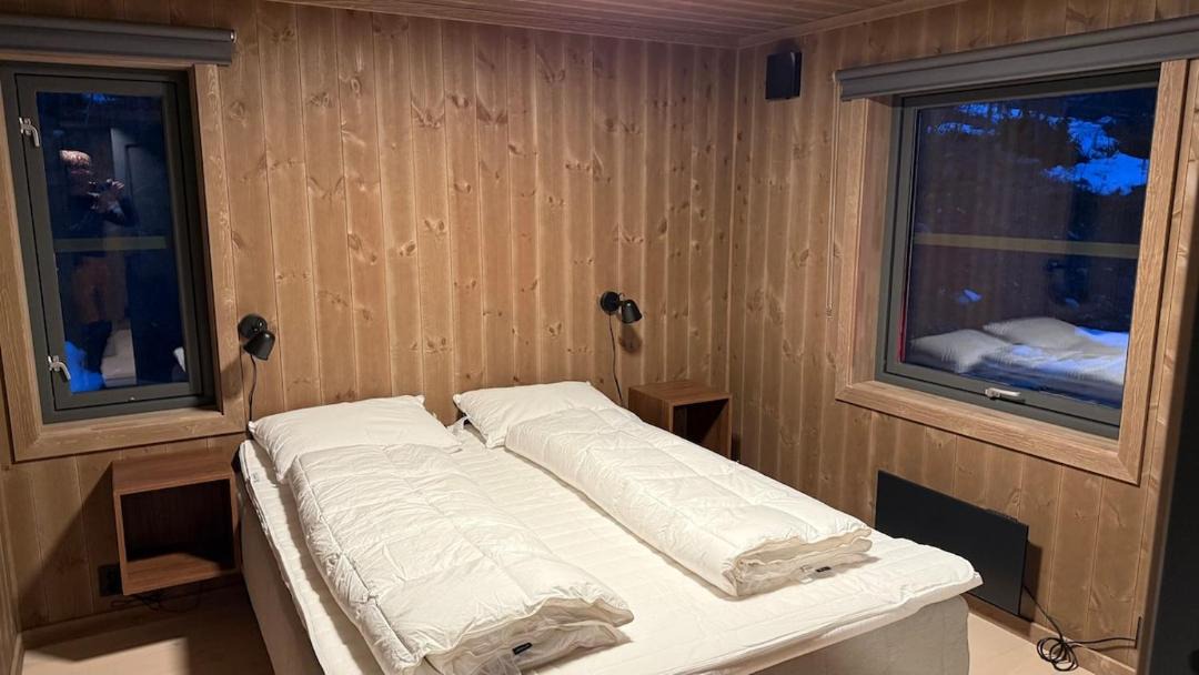 Vaga House | Brand-new cabin for rent at Lemonsjøen