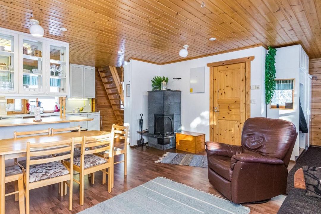 Kehys-Kainuu House | Holiday Home Kulma-alpit a paritalon yläk by Interhome