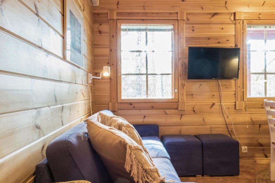 Akaslompolo House | Holiday Home Kuerkartano 3-armas by Interhome