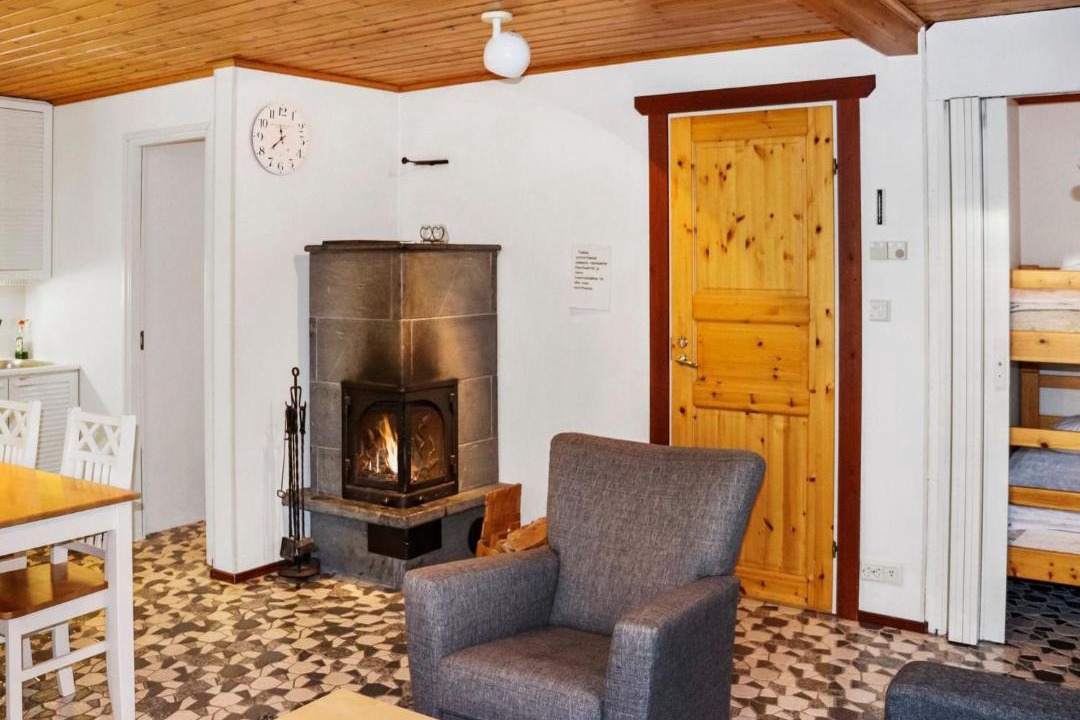Kehys-Kainuu House | Holiday Home Alppikylä 8b paritalo by Interhome