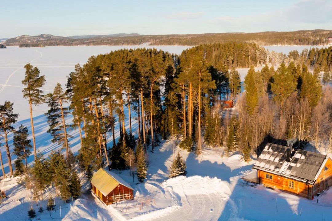 Nalden House | Holiday Home in Krokom und Seeblick by Interhome