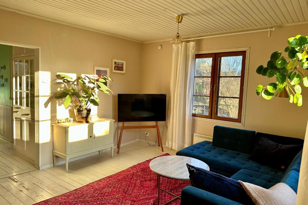 Keskinen District Apartment | Wooden house in Käpylä