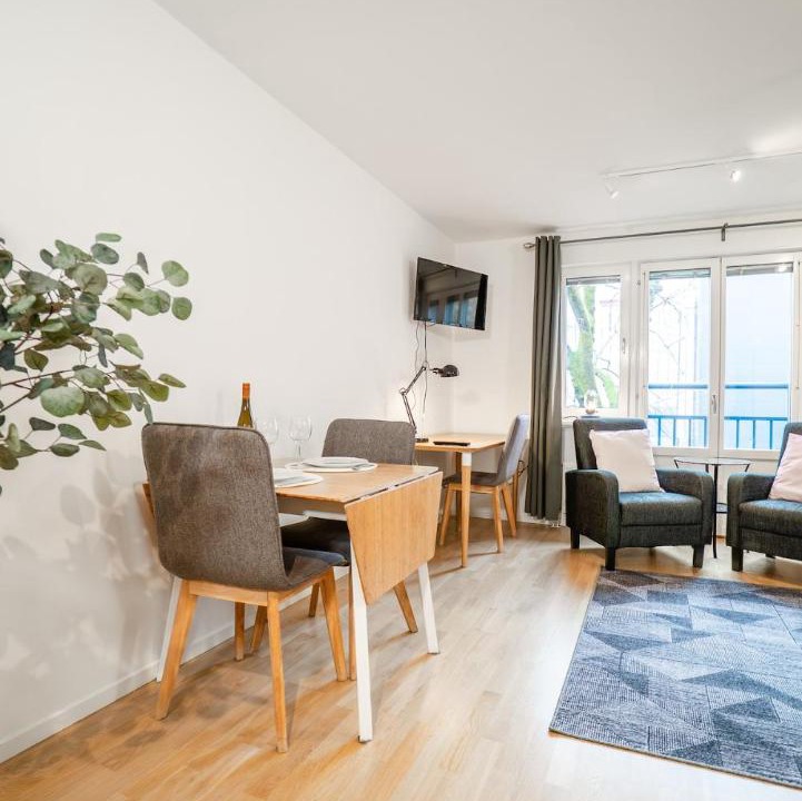 Olivedal Apartment | Modern Studio in the Heart of Linné, Walk to Haga
