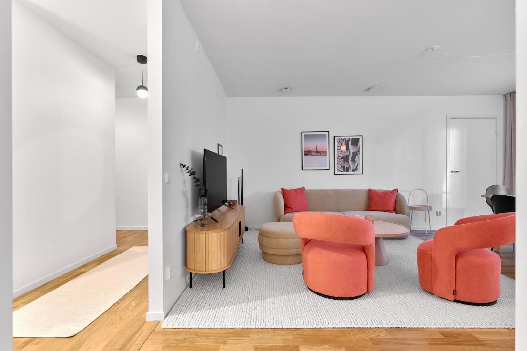 Solna Apartment | The Pink Patio - Cozy Modern Private Apartment