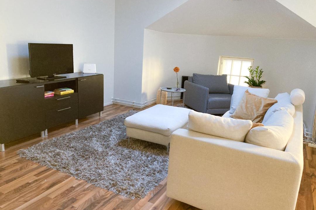 Punavuori Apartment | Yellow Tower in Design District Helsinki, 1 bedroom apartment, top floor