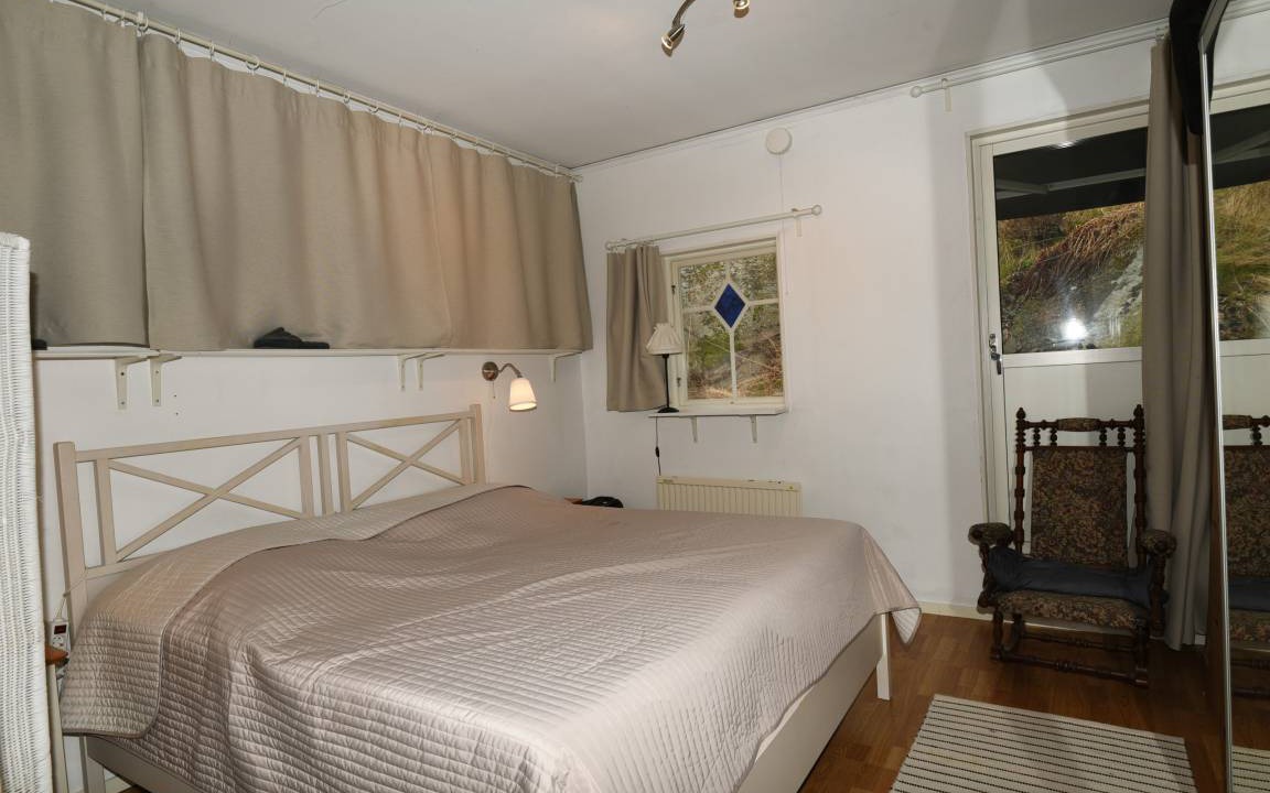 Photo of Bedroom in Saro