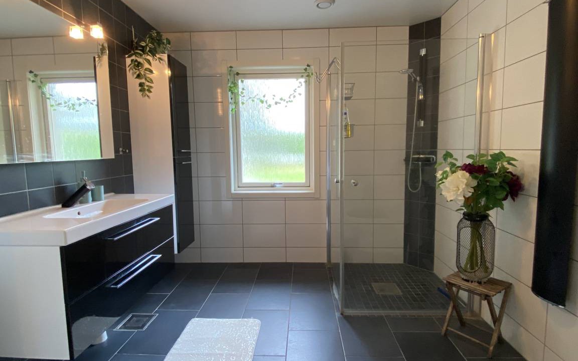 Photo of Bathroom in Lervik