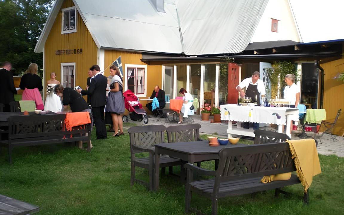 Photo of Others in Irevik