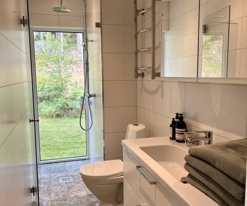 Photo of Bathroom in Ingaro