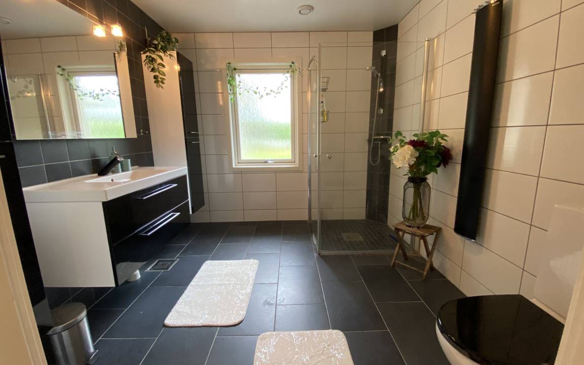 Photo of Bathroom in Lervik