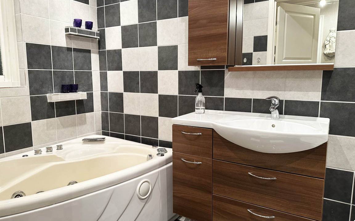Photo of Bathroom in Motala