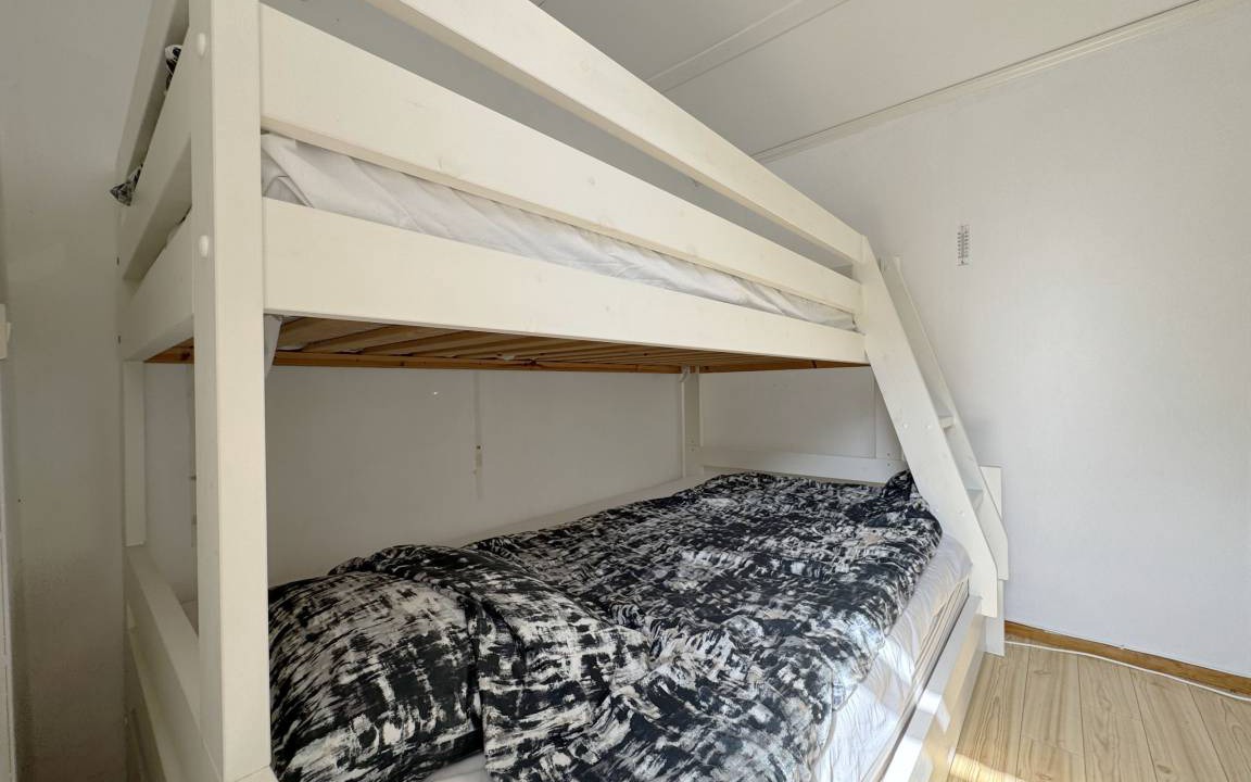 Photo of Bedroom in Kode