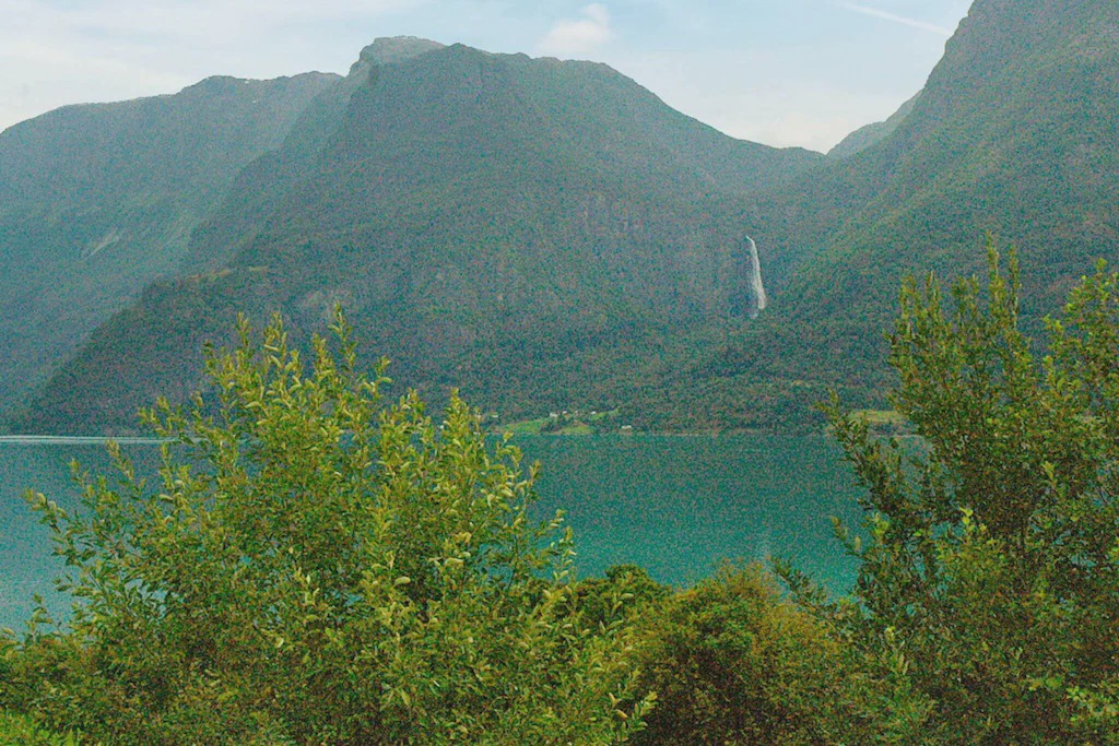 Photo of Outdoor in Luster