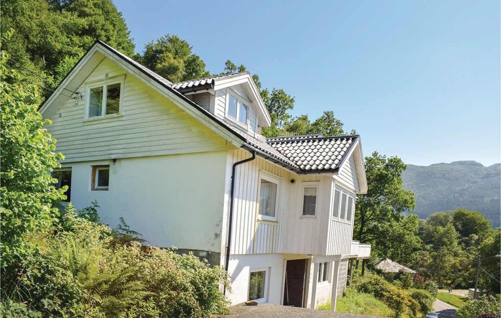 Photo of Buildings in Skanevik