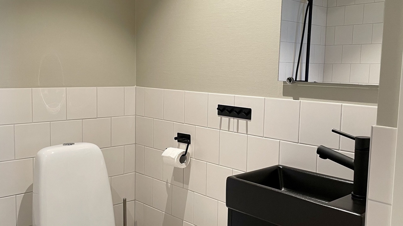 Photo of Bathroom in Hallevik