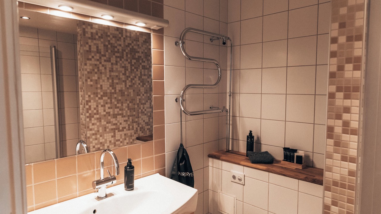 Photo of Bathroom in Salen