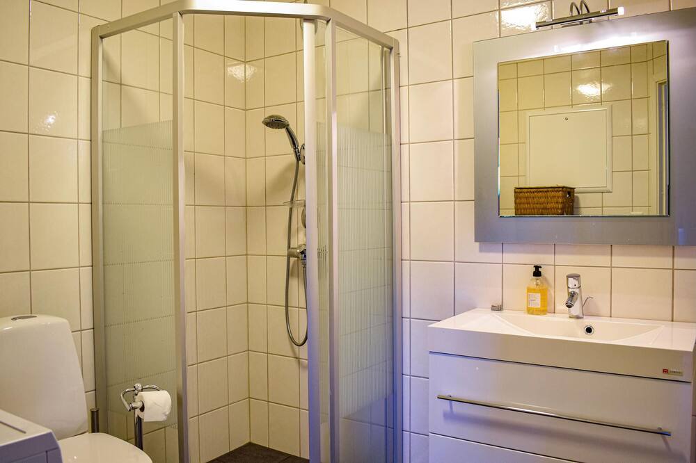 Photo of Bathroom in Fitjar
