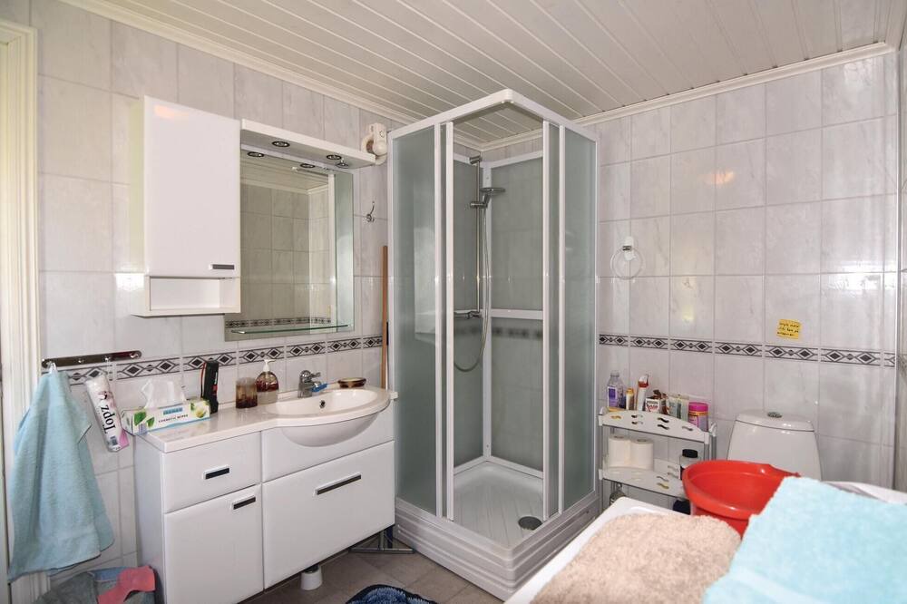 Photo of Bathroom in Arjang