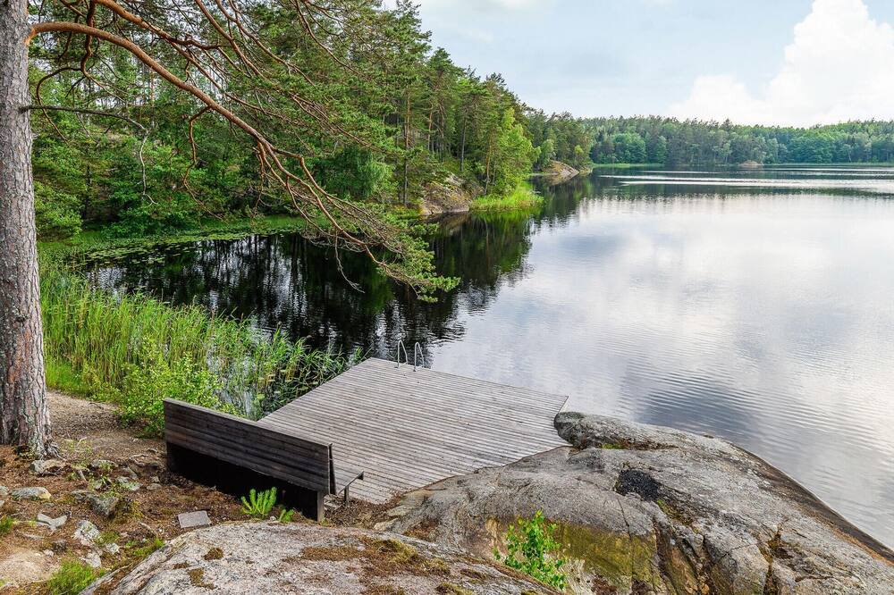 Photo of Outdoor in Holo