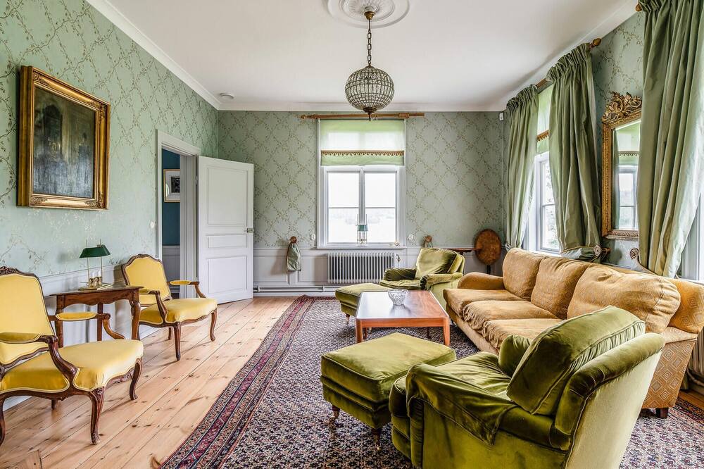 Photo of Livingroom in Holo