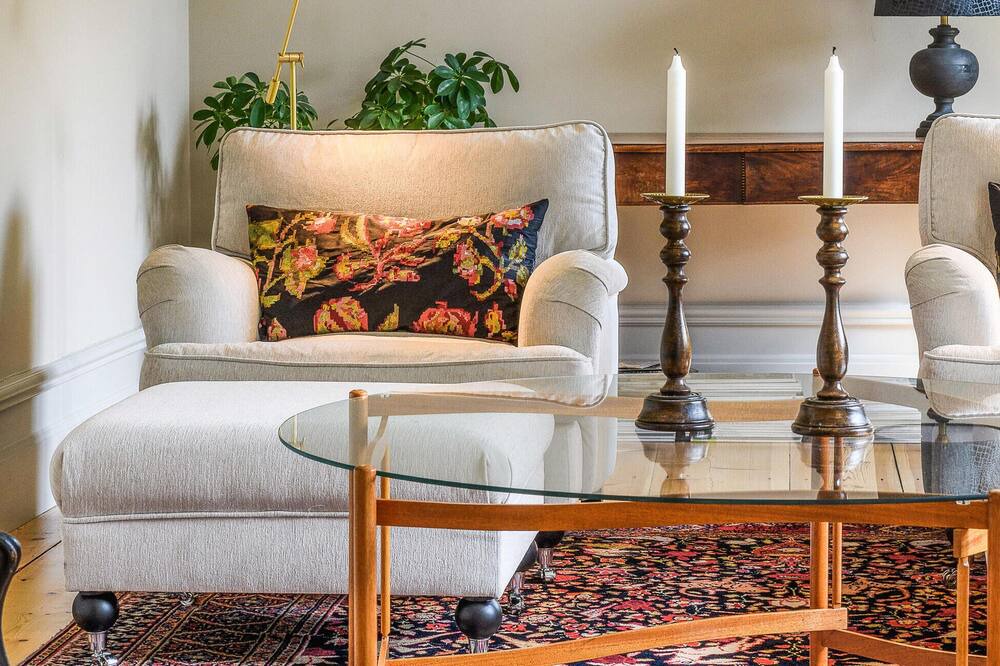 Photo of Livingroom in Holo