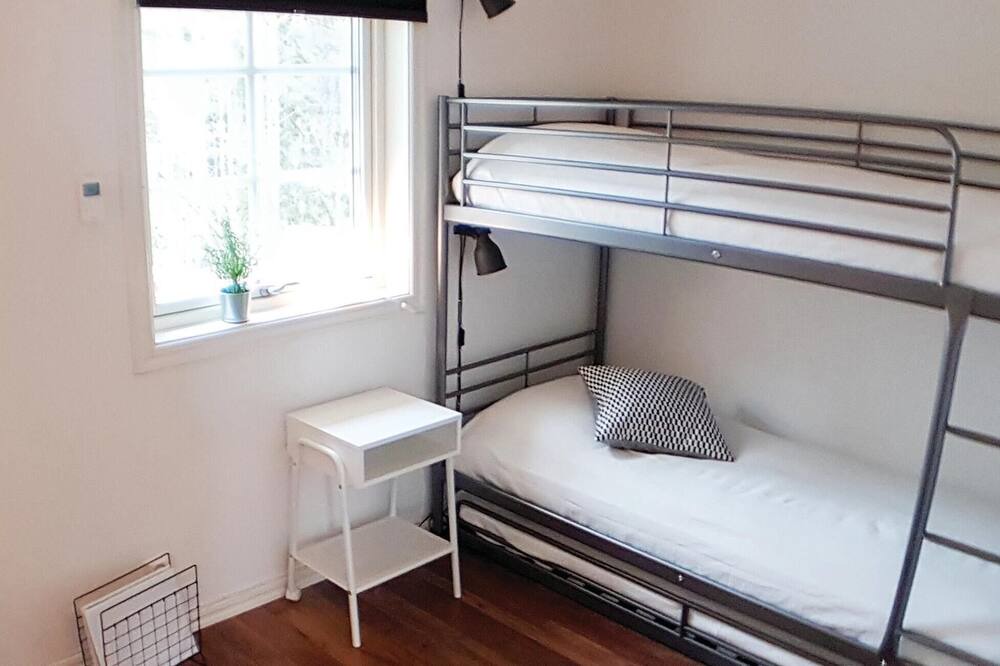 Photo of Bedroom in Arjang