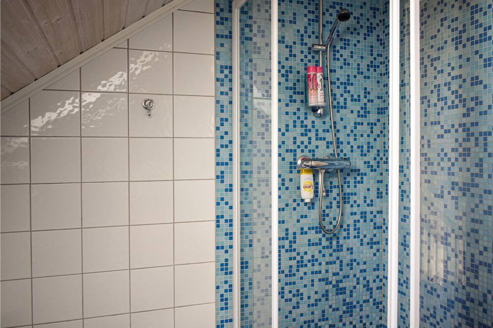Photo of Bathroom in Bomlo