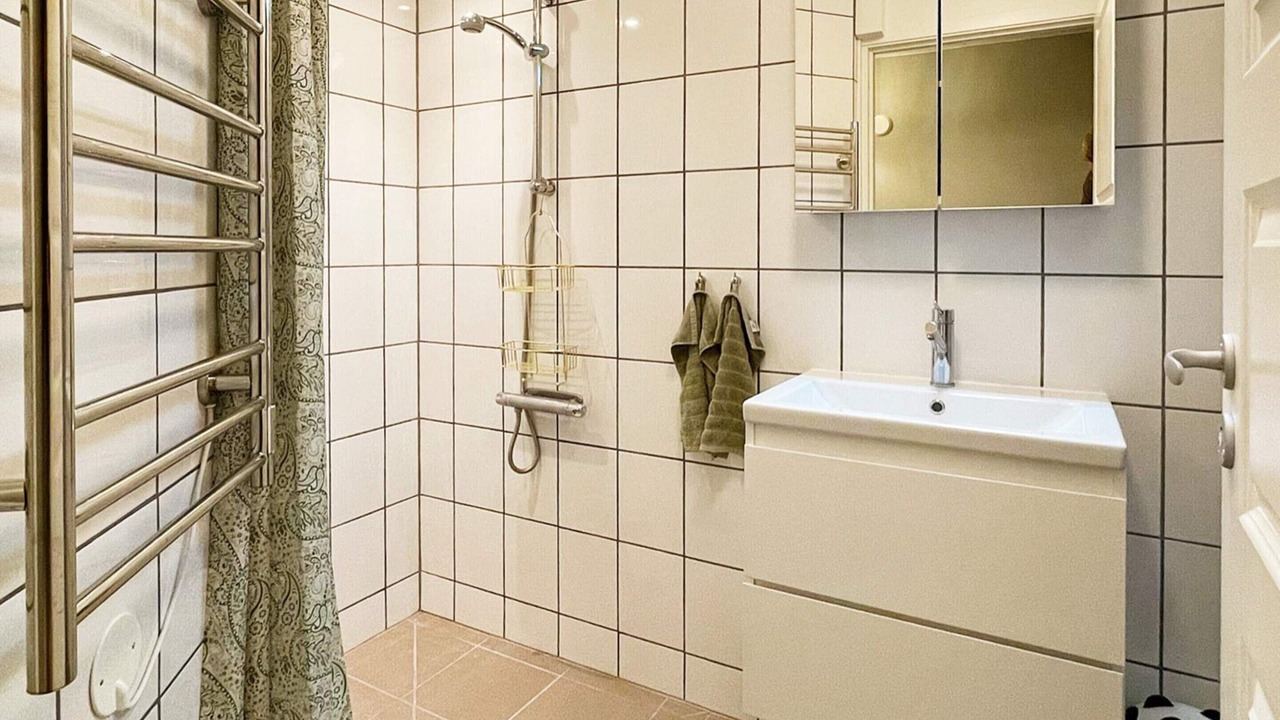 Photo of Bathroom in Hallevik